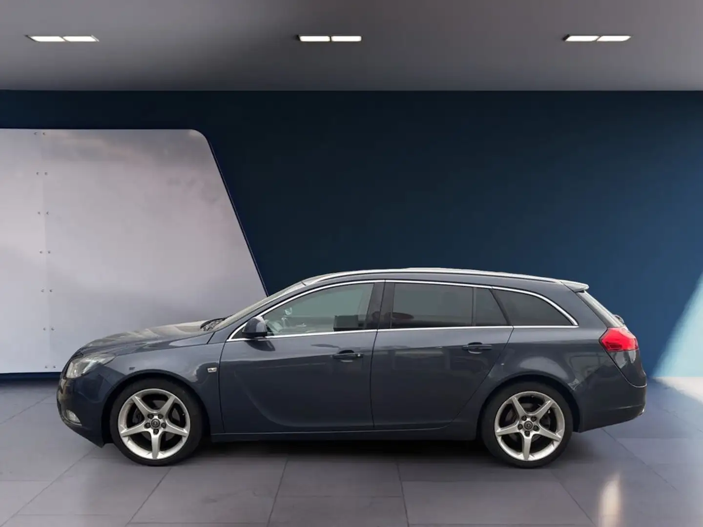 Opel Insignia Sport Export Turboschaden Weiß - 2