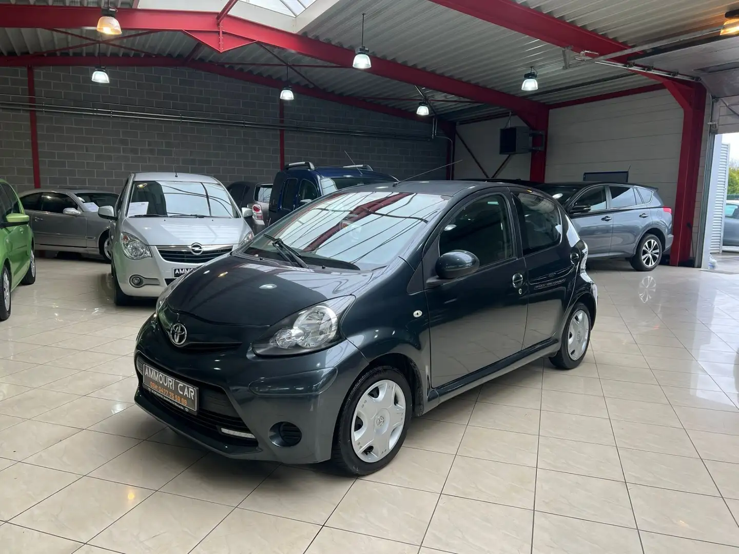 Toyota Aygo Connect Gris - 1