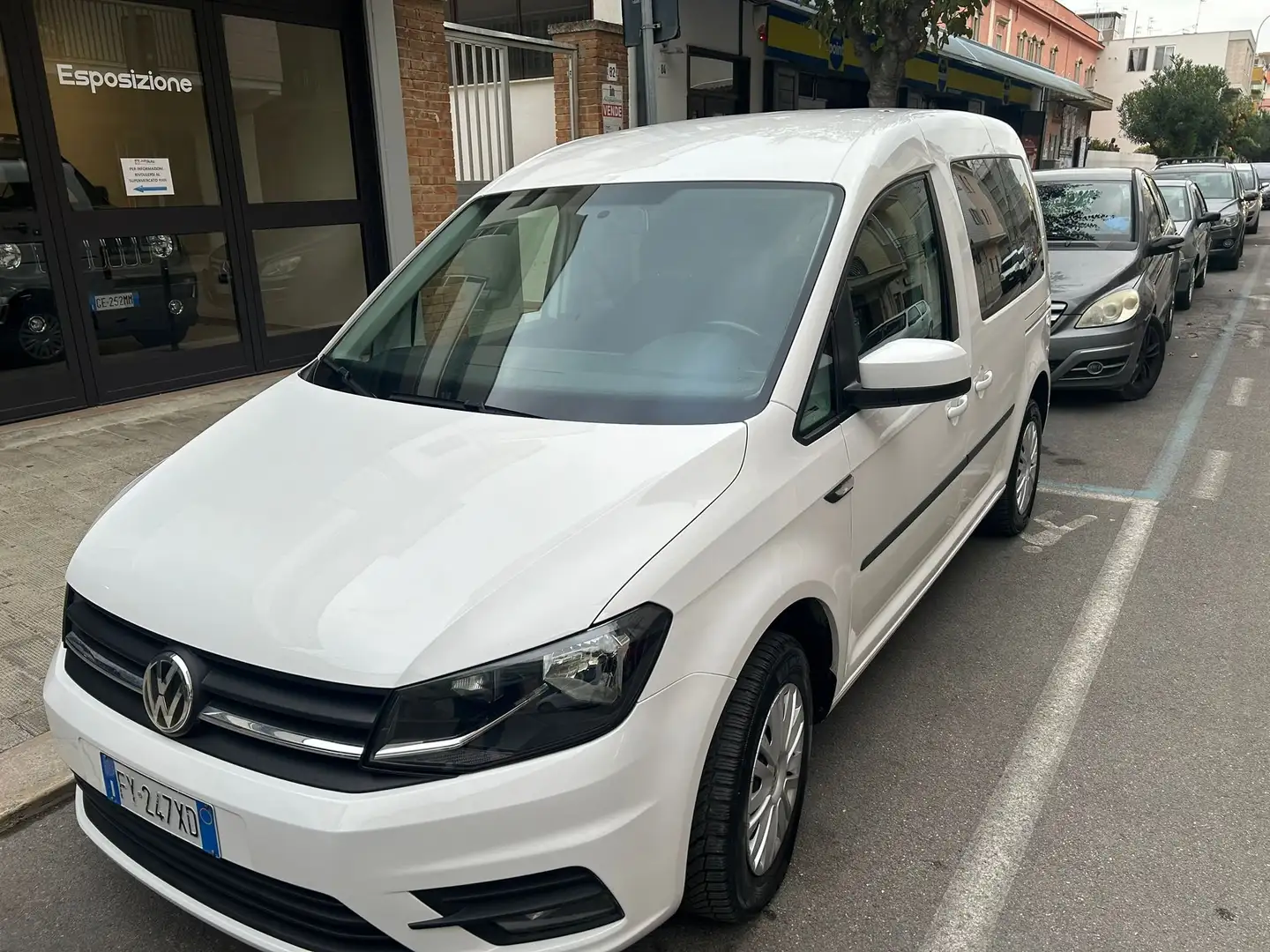 Volkswagen Caddy PLUS 2.0TDI Bianco - 1