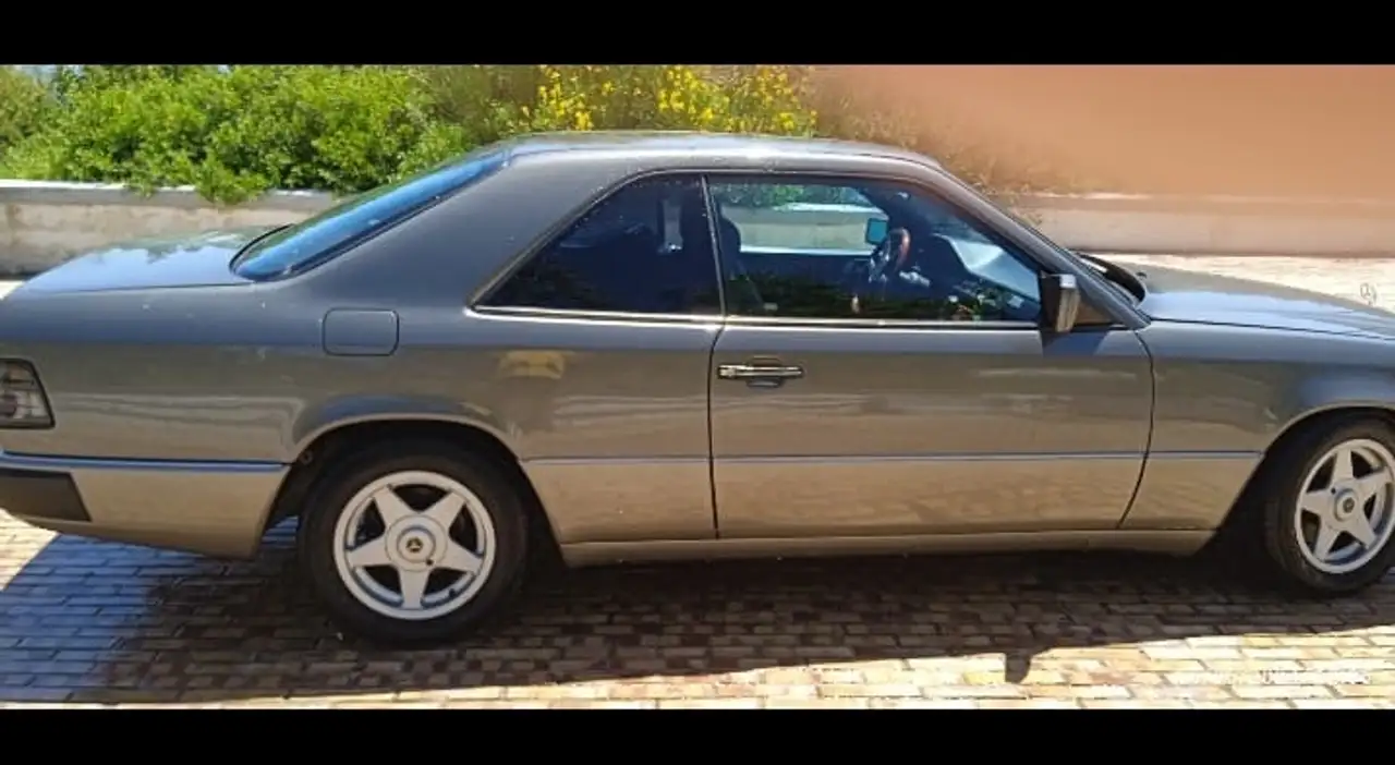 Mercedes-Benz CE 230, foto 2