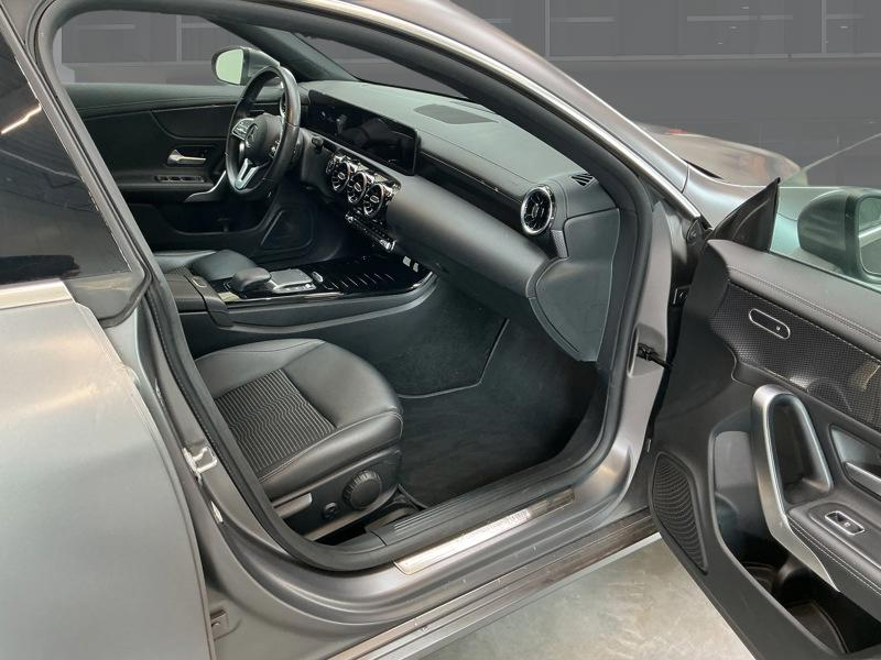 Mercedes-Benz CLA 180 Coupé Progressive — photo 6