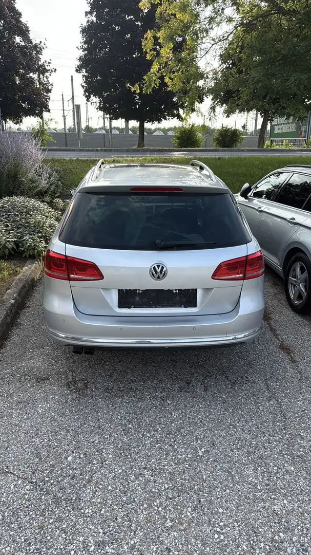 Volkswagen Passat Variant Sky BMT TDI DPF 4Motion Plateado - 2