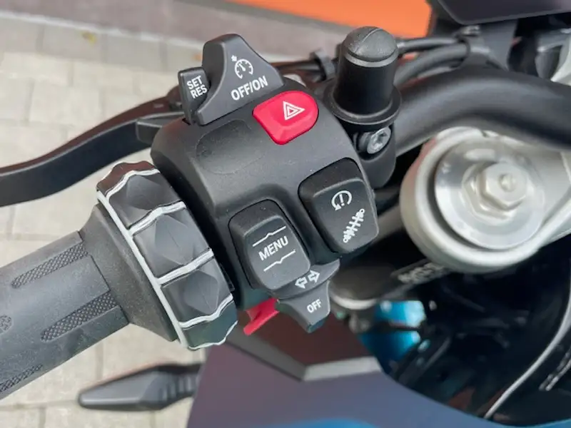 BMW F 900 R - foto 6