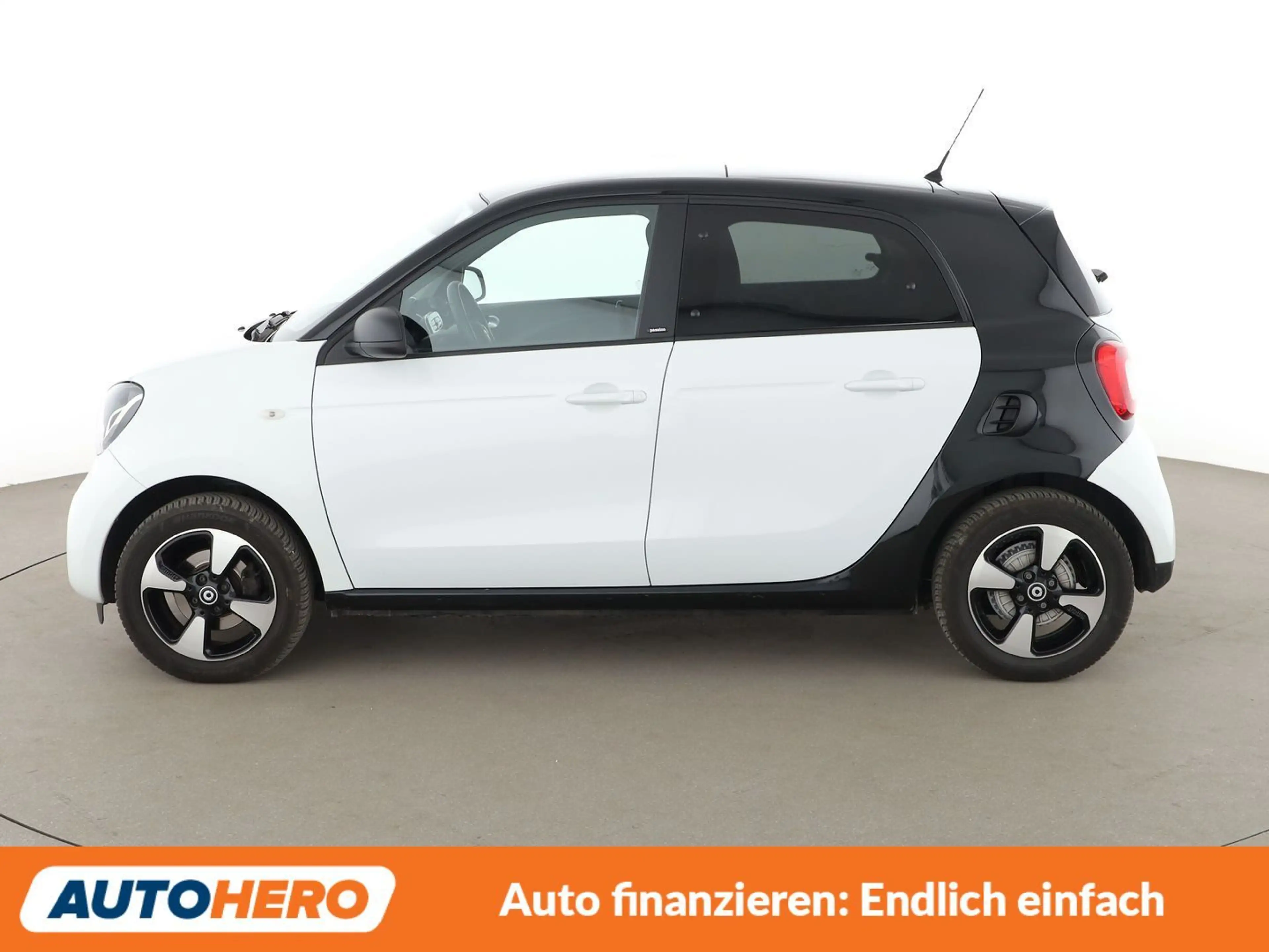 smart forFour 0.9 Turbo passion Aut.*PDC*SHZ*KLIMA*PANO*TEMPO* — photo 3