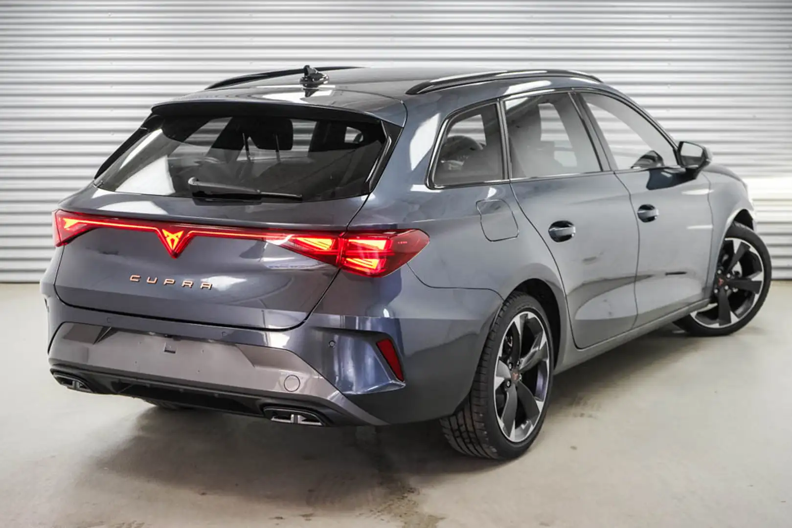 CUPRA Leon ST 1,5 eTSI DSG Cupra - LAGER Gris - 2