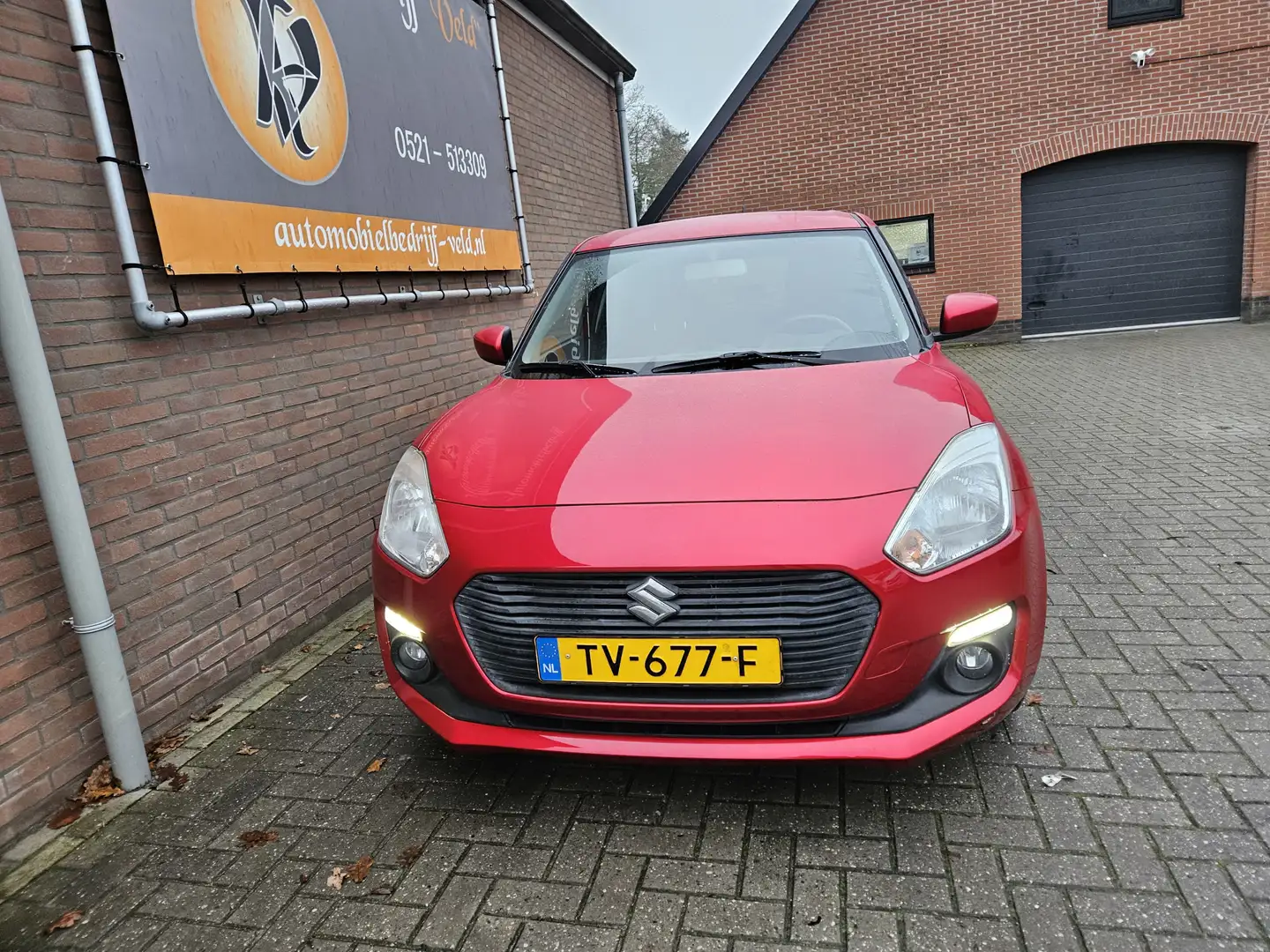 Suzuki Swift 1.2 Select Rood - 2