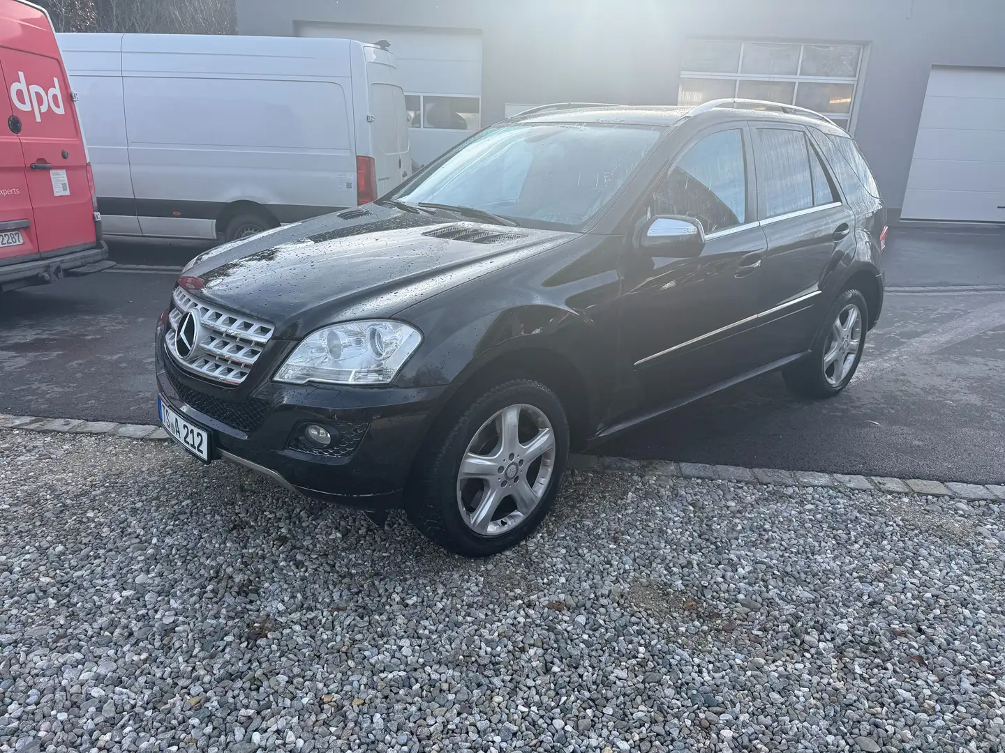 Mercedes-Benz ML 500 ML 500 (164.172) Černá - 2