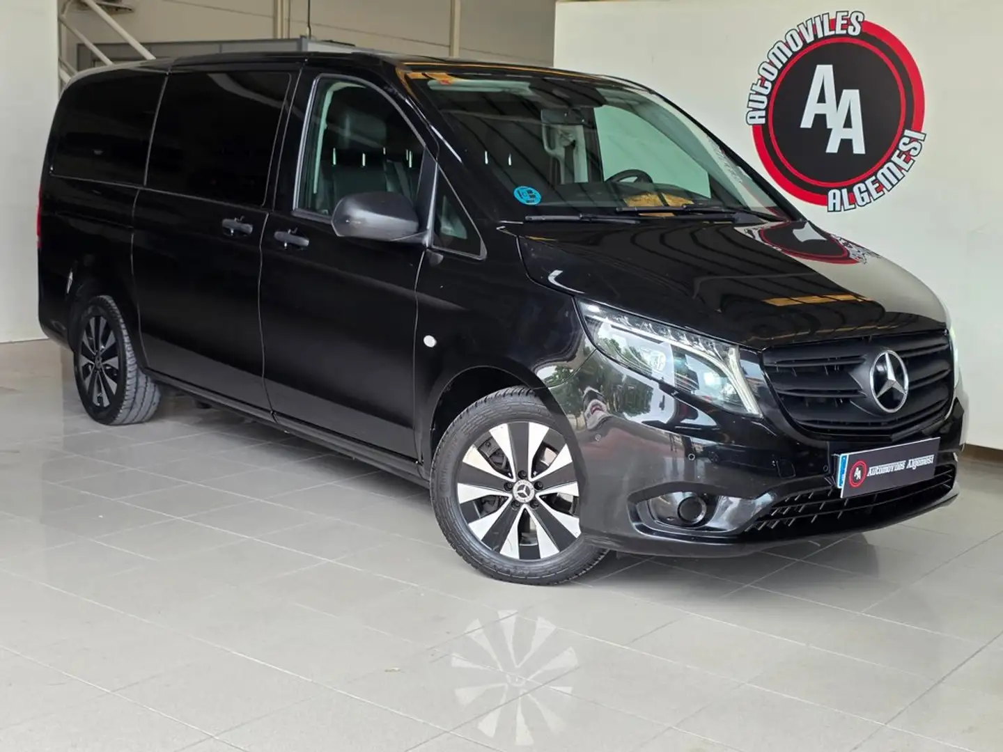 Mercedes-Benz Vito 200 d Marco Polo Activity Largo Negro - 1