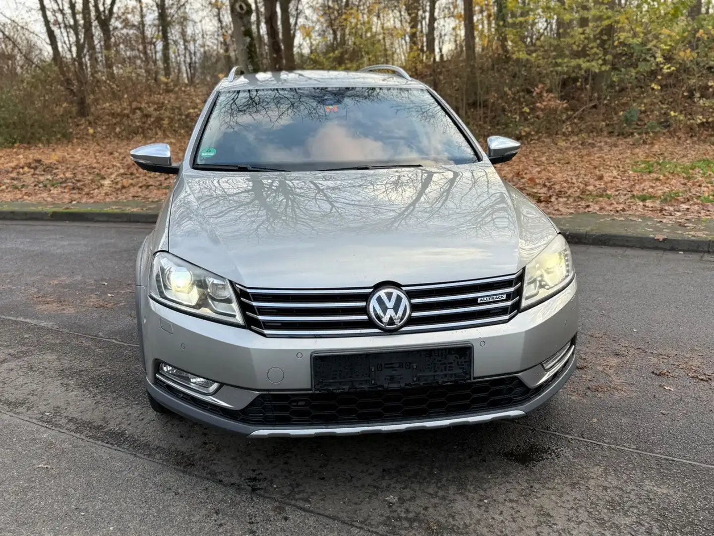 Volkswagen Passat Alltrack Variant Basis BMT 4Motion Silver - 2