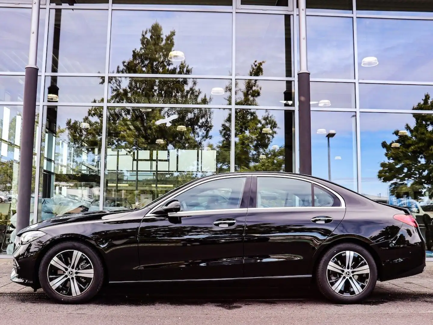 Mercedes-Benz C 200 d AvantgardeAdvancedPlus/Fahrassis/Kamera Schwarz - 2