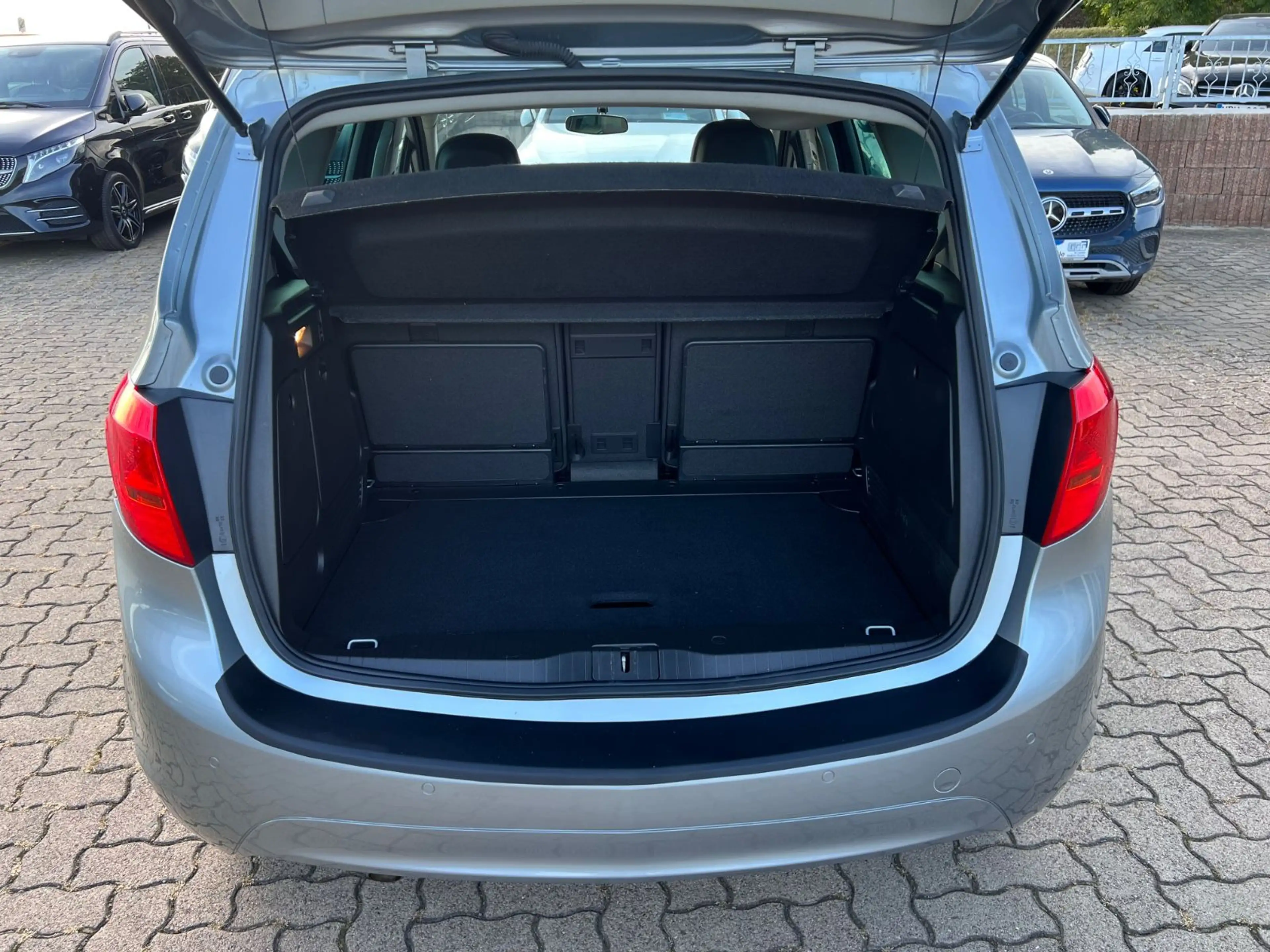 Opel Meriva B 1.4 150 Jahre Opel Teilleder/SHZ/PDC — photo 7