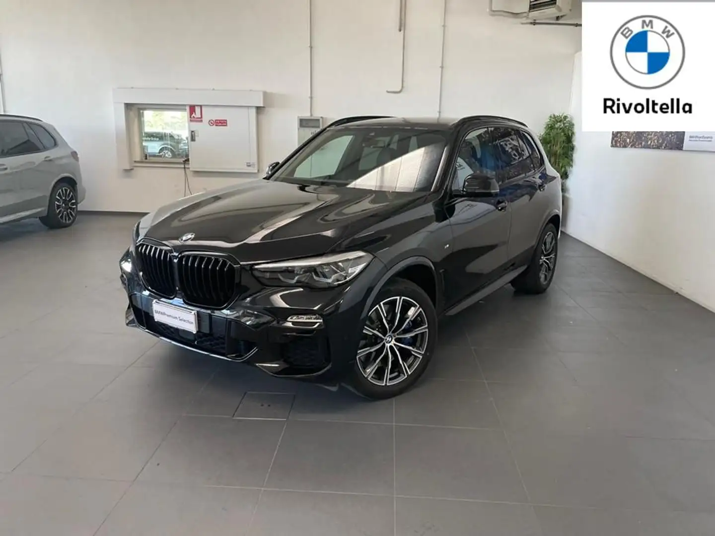 BMW X5 xdrive25d Msport auto Zwart - 1