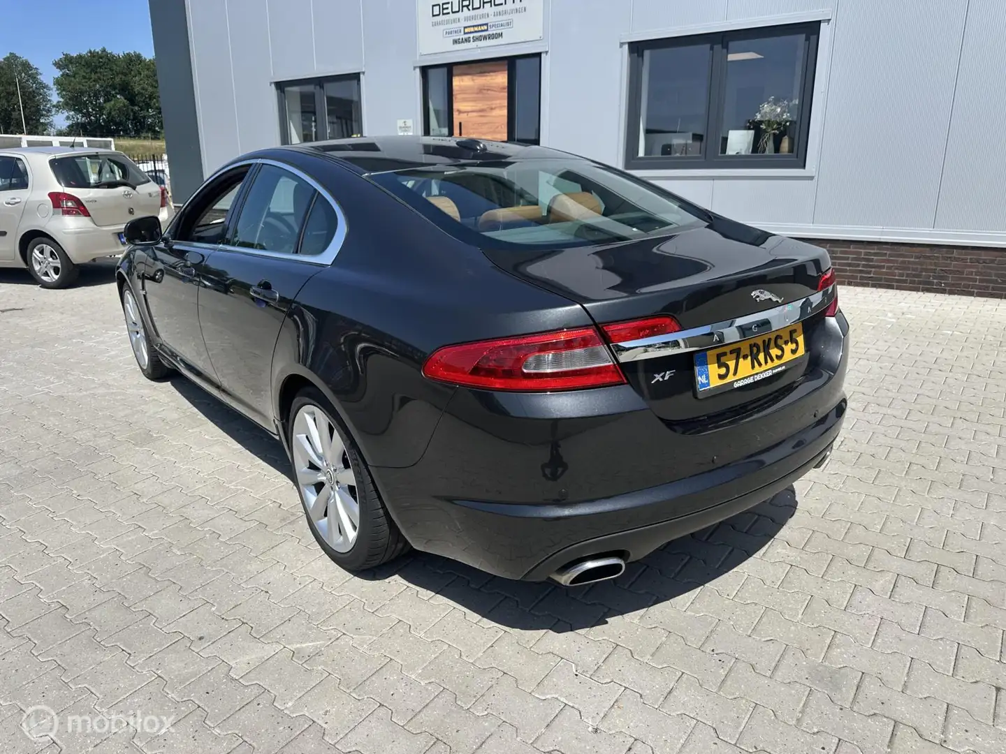 Jaguar XF 3.0D V6 ex bpm motor tikt Grijs - 2