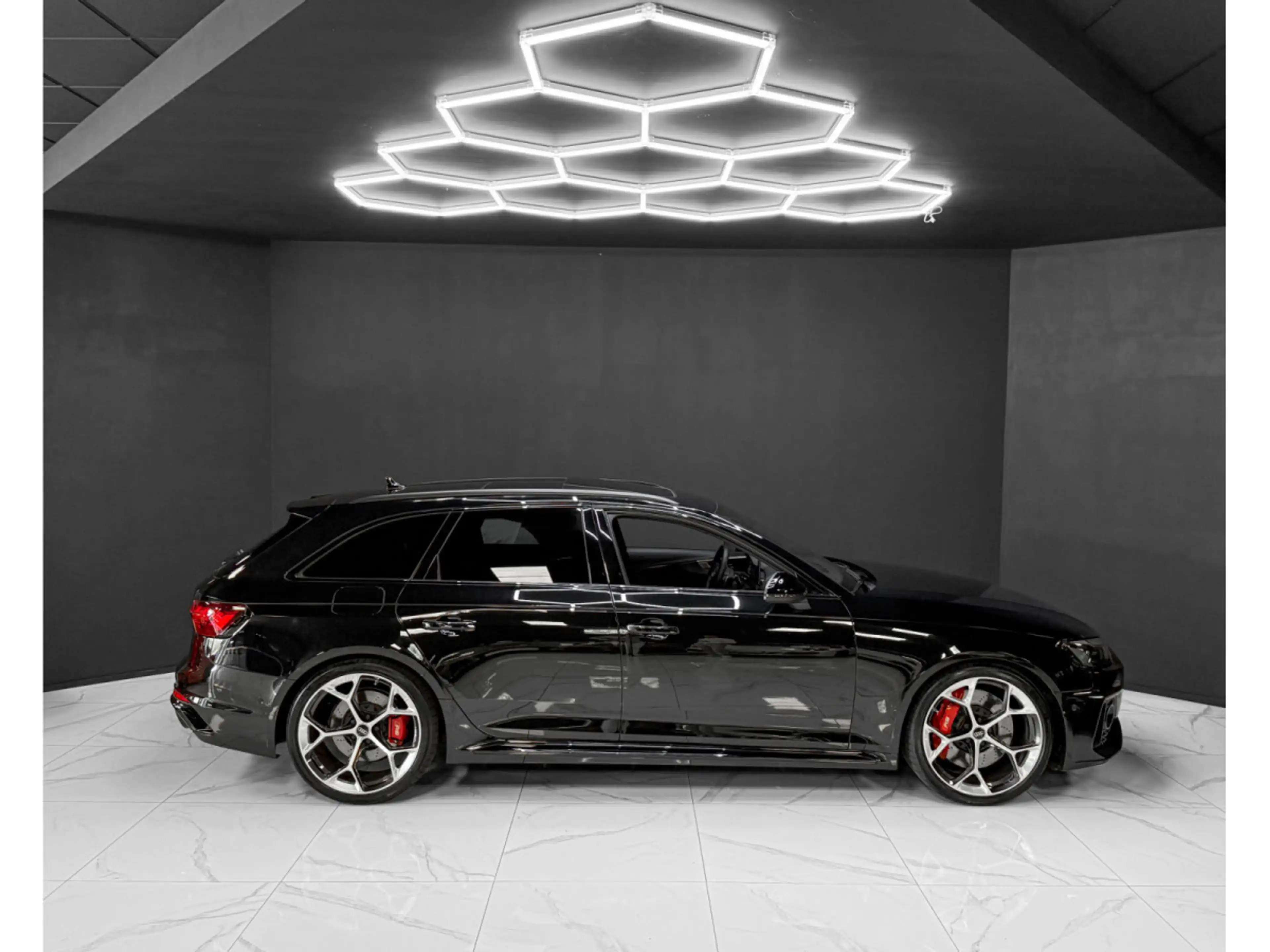 Audi RS4 COMPETITION - WARRANTY 2027 — photo 6