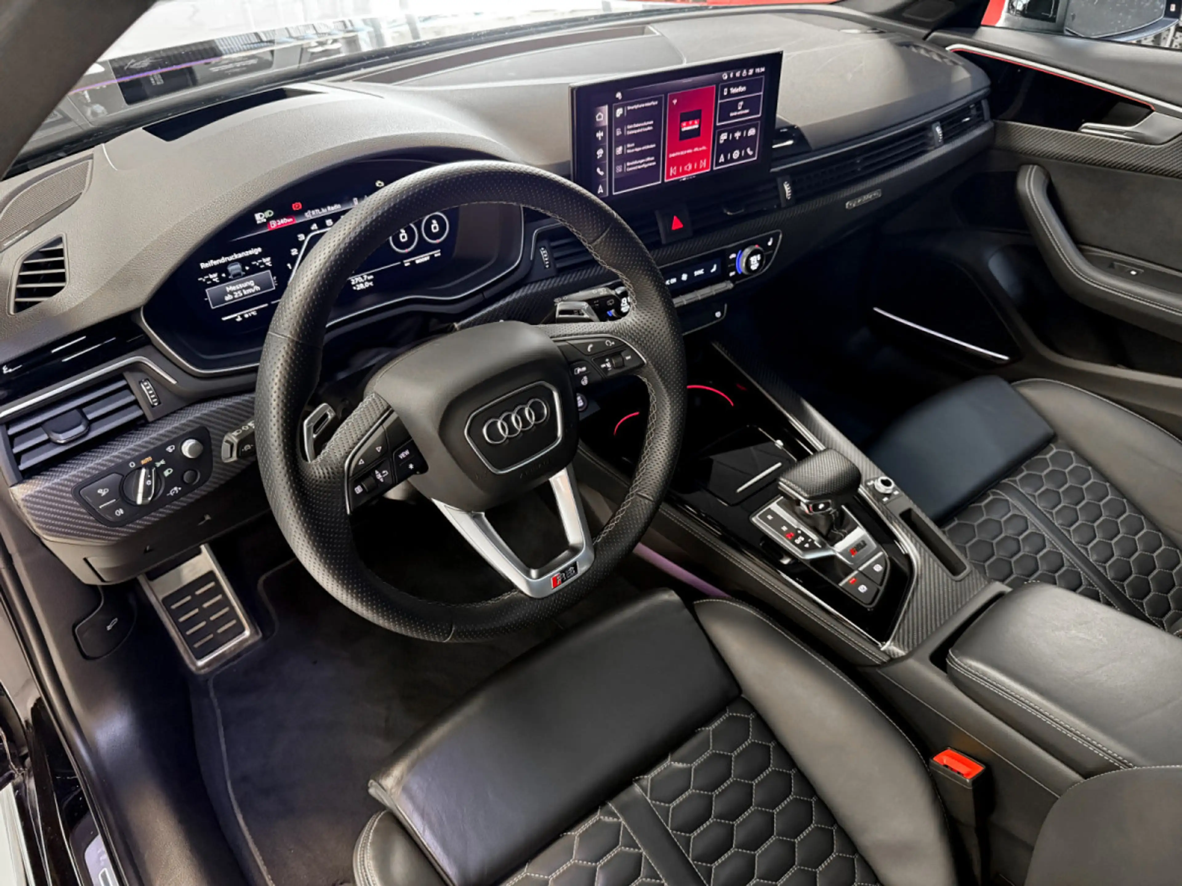 Audi RS4 COMPETITION - WARRANTY 2027 — photo 11