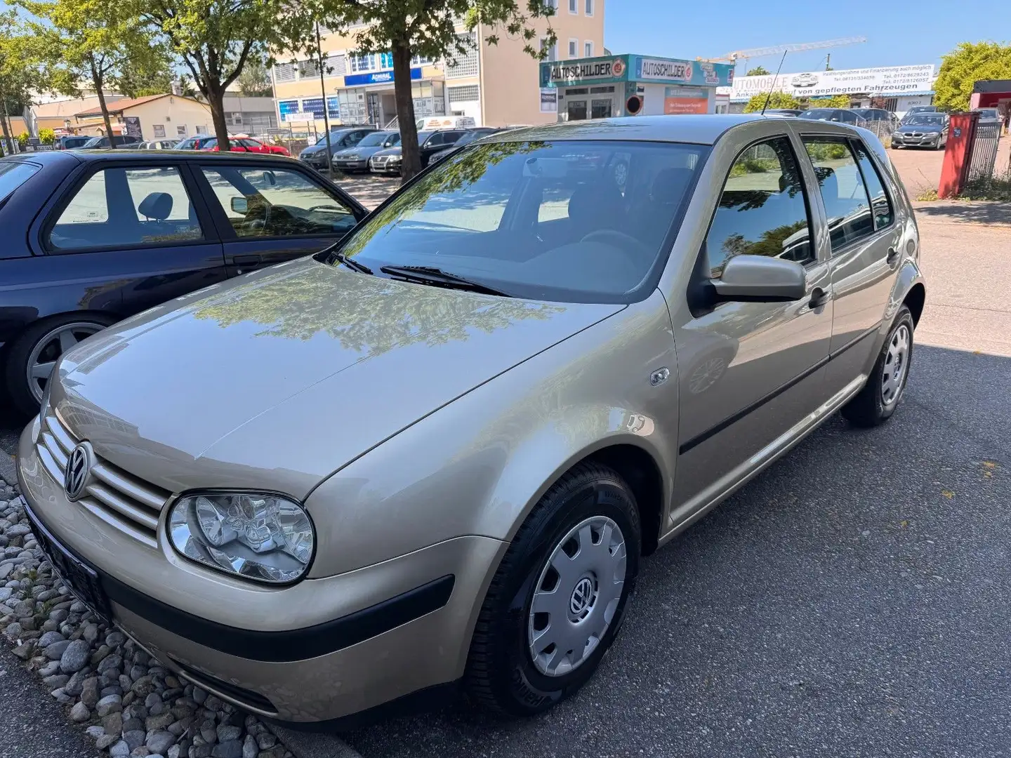 Volkswagen Golf 1.6 Automatik Comfort*2.Hand, Rentner Or - 1