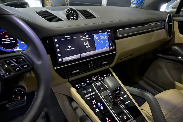 Porsche Cayenne Coupé Turbo S E-Hybrid 4.0 2022, foto 32
