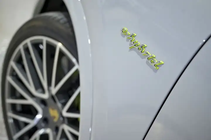Porsche Cayenne Coupé Turbo S E-Hybrid 4.0 2022, foto 44