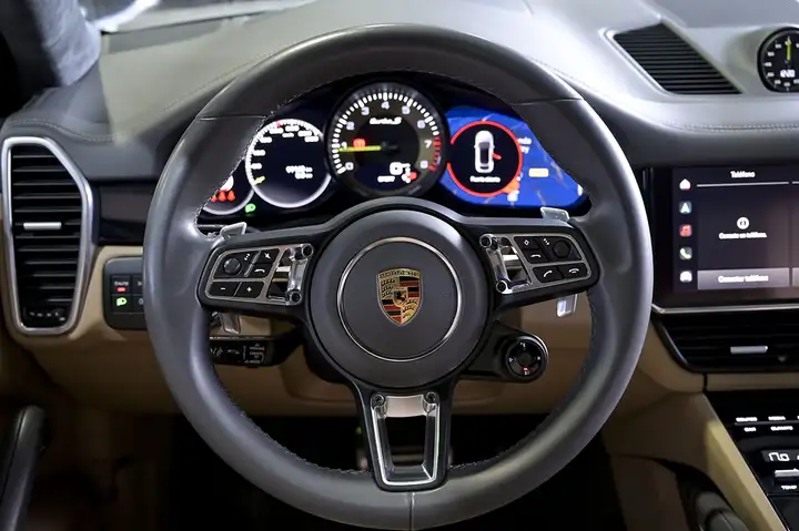 Porsche Cayenne Coupé Turbo S E-Hybrid 4.0 2022, foto 25
