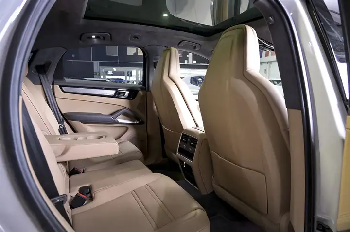 Porsche Cayenne Coupé Turbo S E-Hybrid 4.0 2022, foto 50