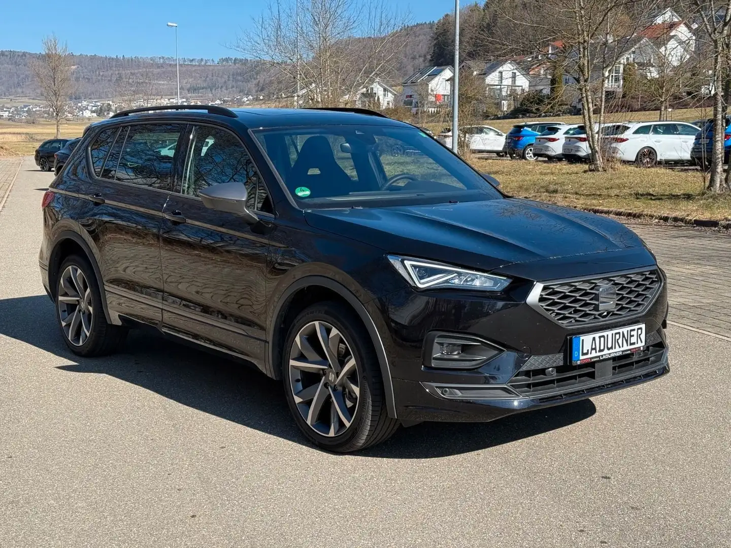 SEAT Tarraco FR 2.0 TDI *7-Sitzer/Standheizung/AHK* Schwarz - 1