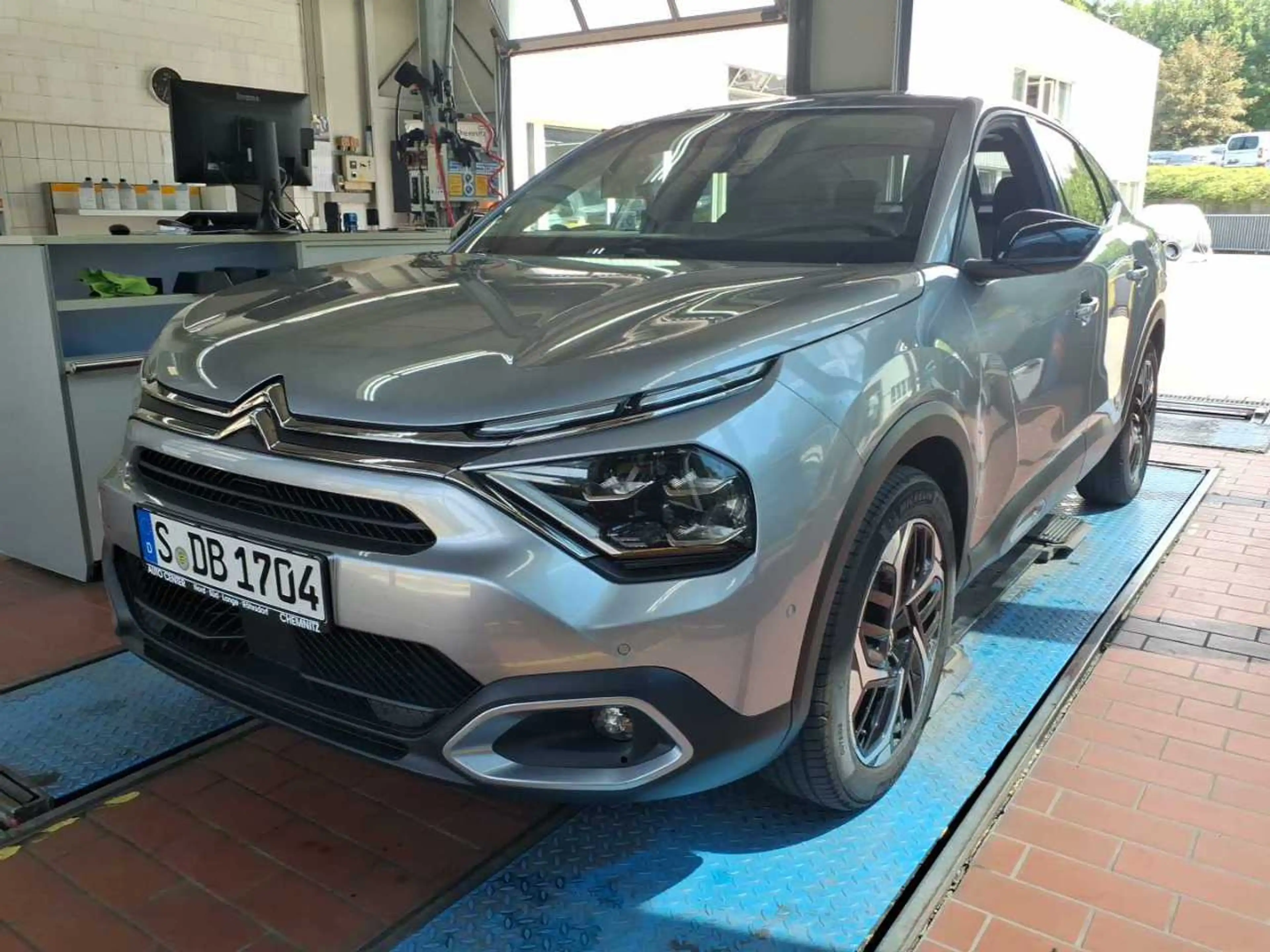 Citroen C4 X AT8 Max HUD/FullLED/Navi/KlimaA/PDC/Kamera — photo 4