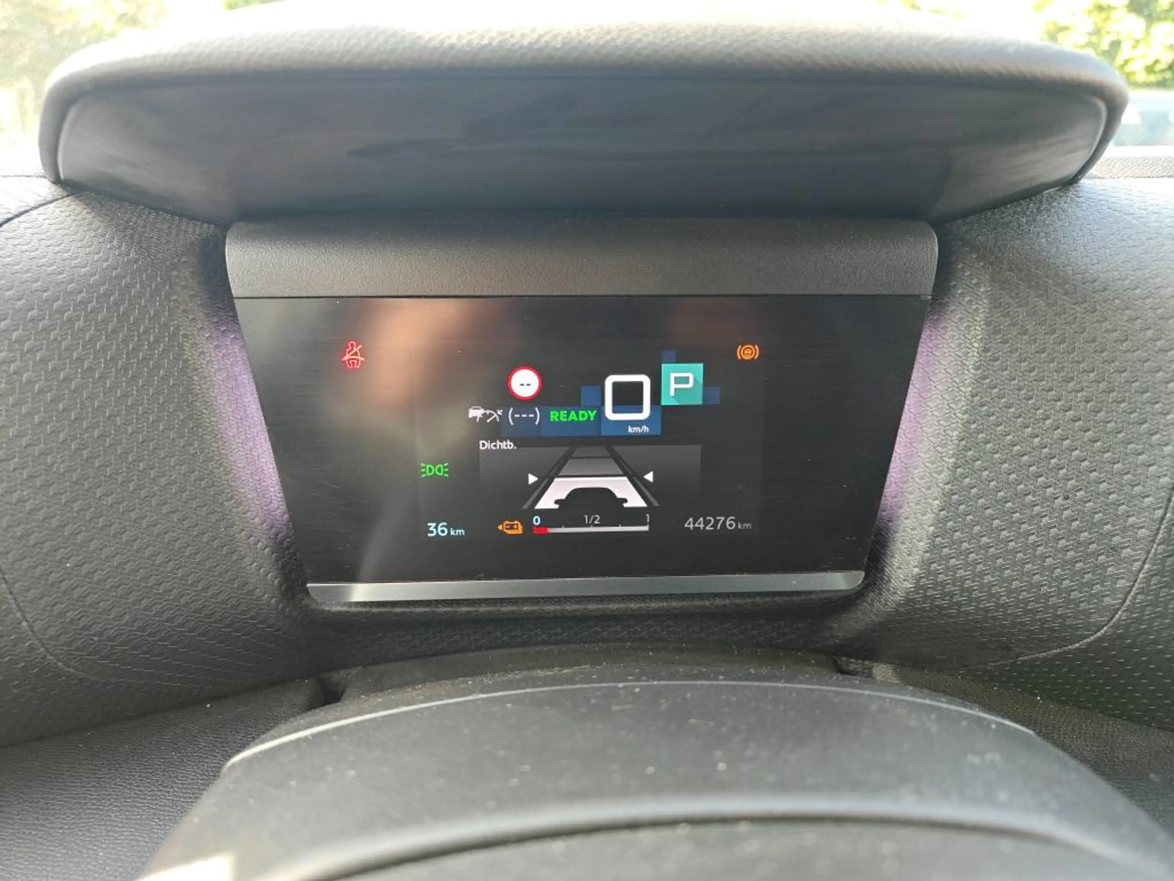 Citroen E-C4 Electric Feel Pack 50 kWh | Achterbank in delen neerklapbaa — photo 10