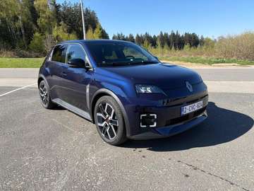 E-Tech electric Techno  150 cv / Véhicule disponi