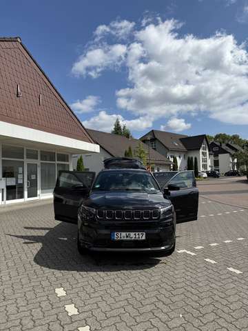 Imagine Jeep Compass S Plug-In Hybrid 4WD