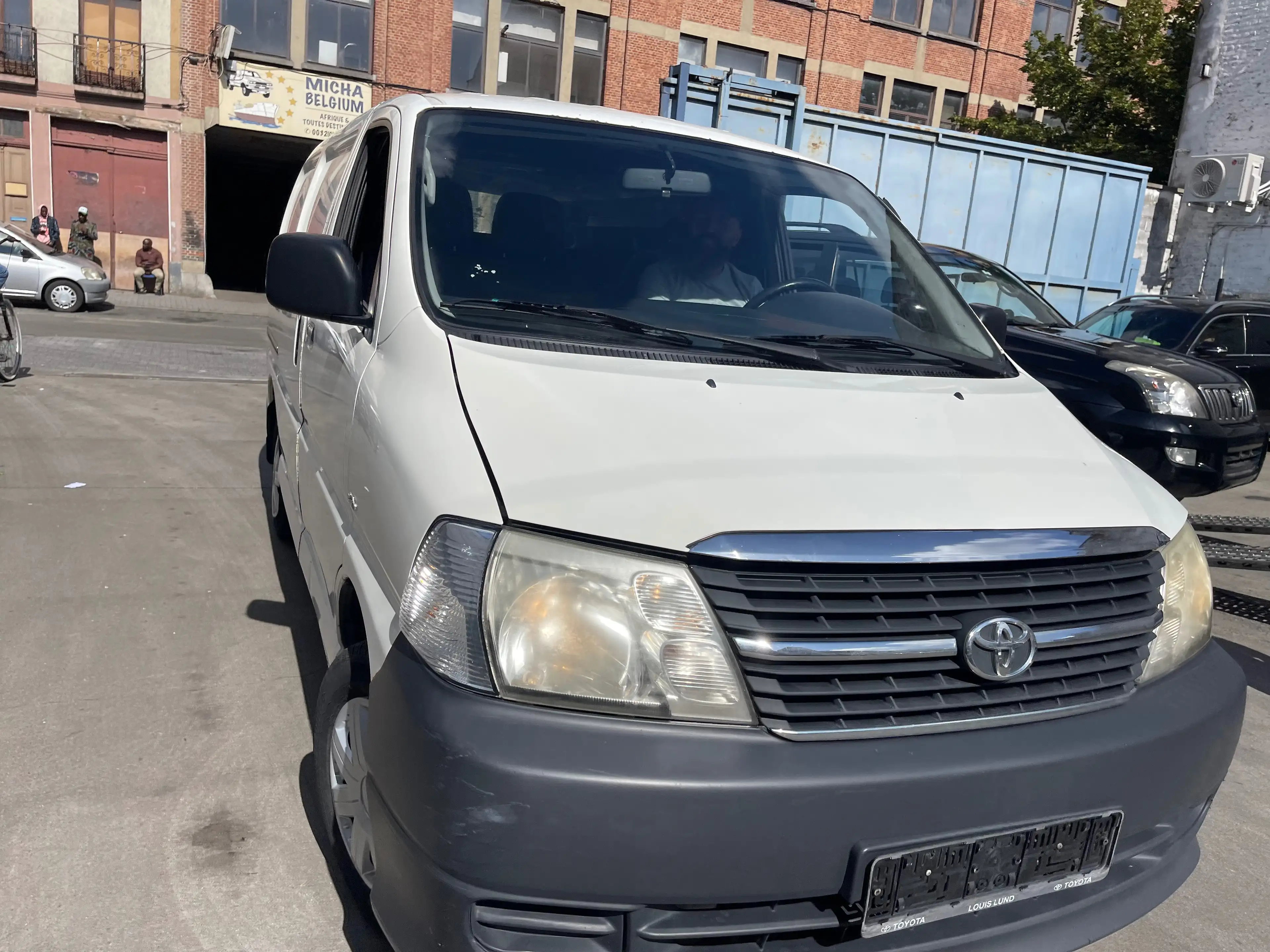 Toyota Hiace 2.5 Turbo D-4D SX — photo 7