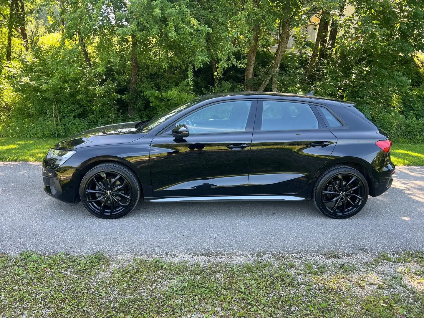 Audi A3 35 TFSI PROLINE *LED*Tempomat*Sportsitze* Schwarz - 2