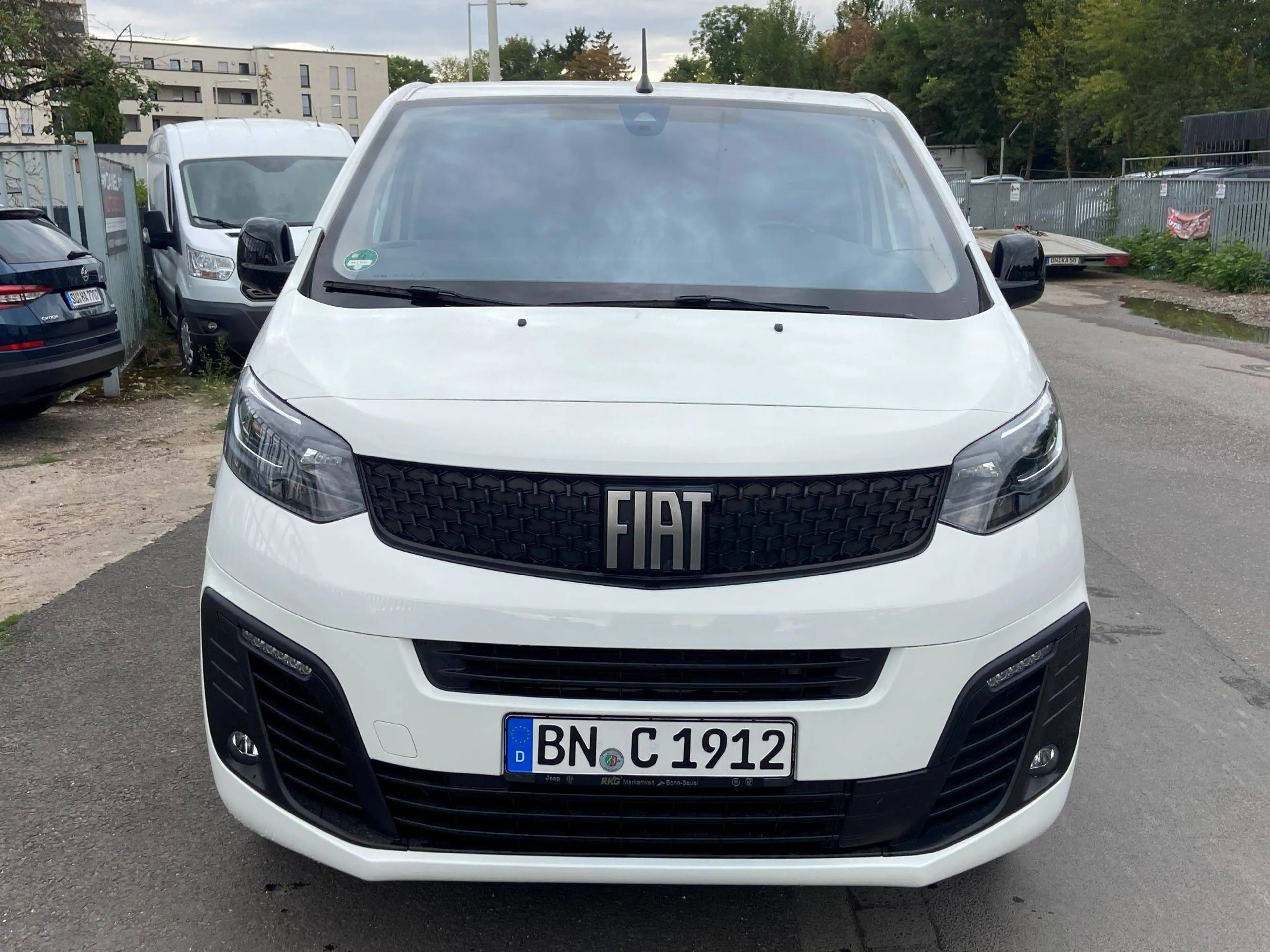 Fiat Scudo L2 SX Klimaanlage / Rückfahrkamera / USB / Nettopreis : 17.500 Euro