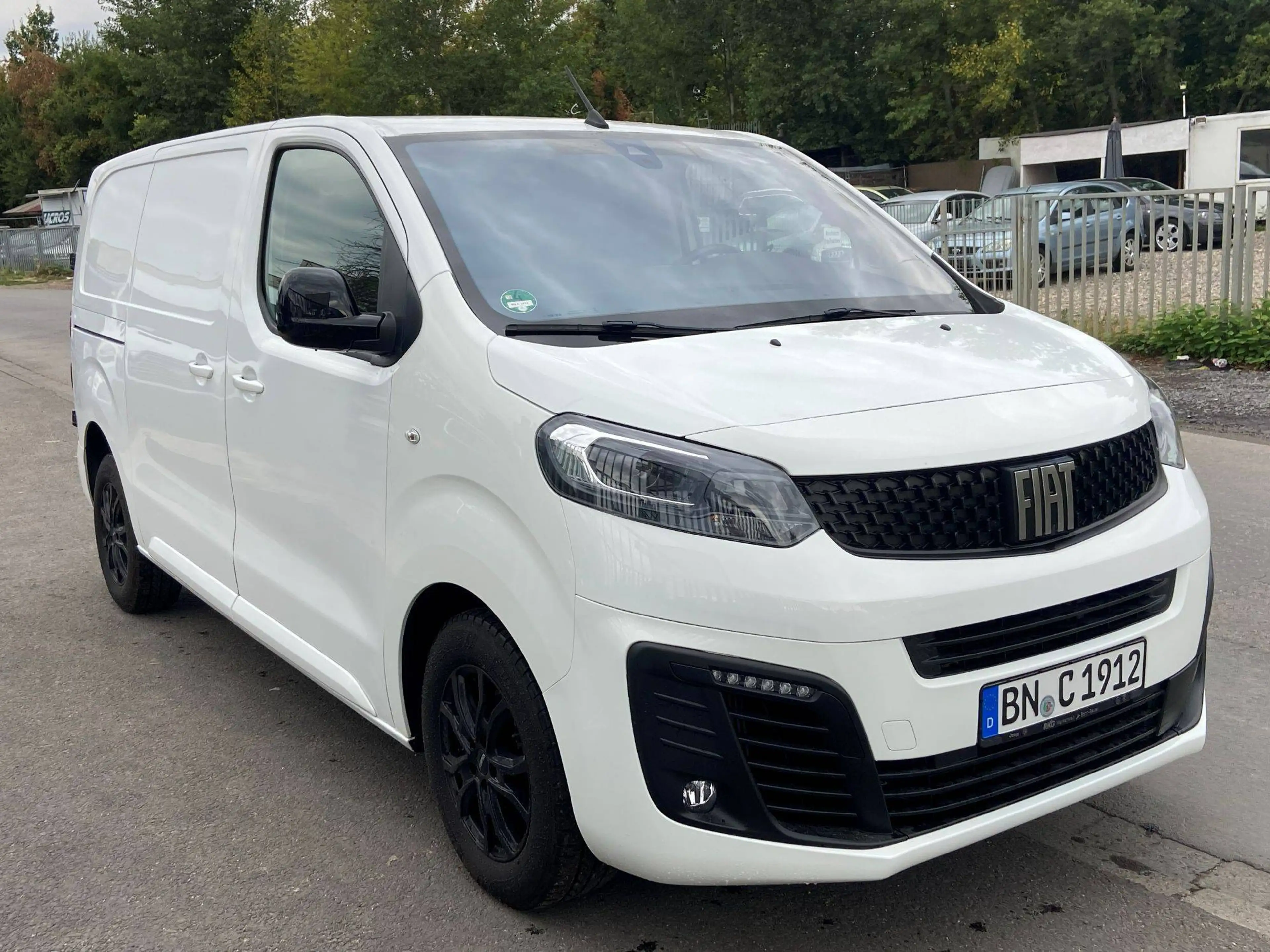 Fiat Scudo L2 SX Klimaanlage / Rückfahrkamera / USB / Nettopreis : 17.500 Euro — photo 3