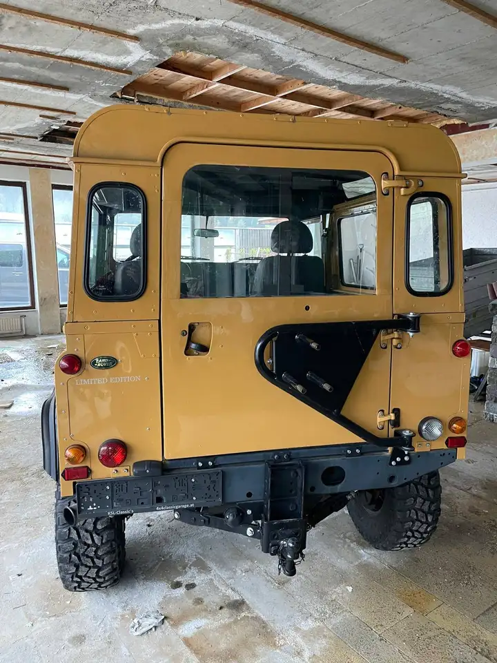 Land Rover Defender 90" Station Wagon 2,5 TD, foto 3
