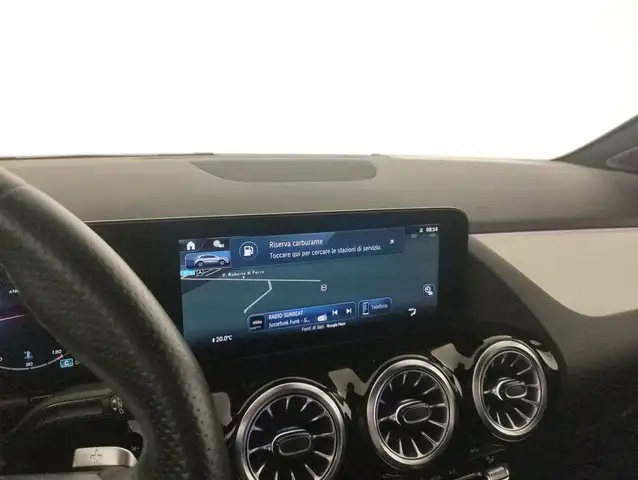 Mercedes-Benz Gla view 12
