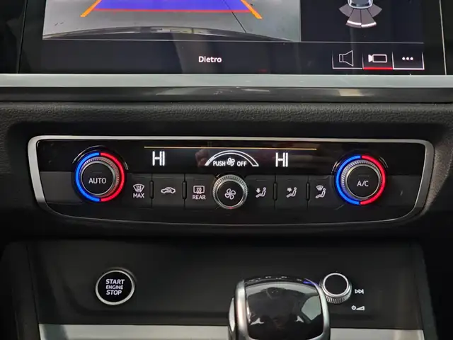 Audi Q3 view 14