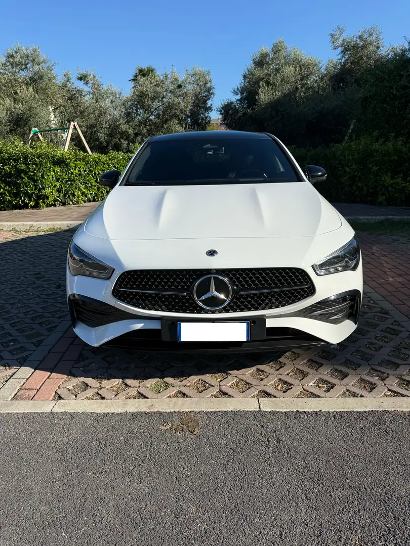 Mercedes-Benz CLA 200 D Coupe AMG Premiun Plus - 1