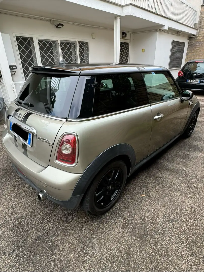 MINI Cooper D R56 - 2