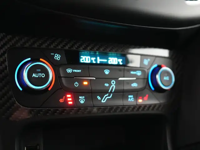 Ford Focus view 27