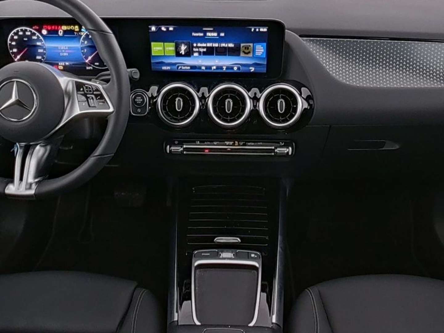 Mercedes GLA 200 Progressive - - Joinsteer - #2