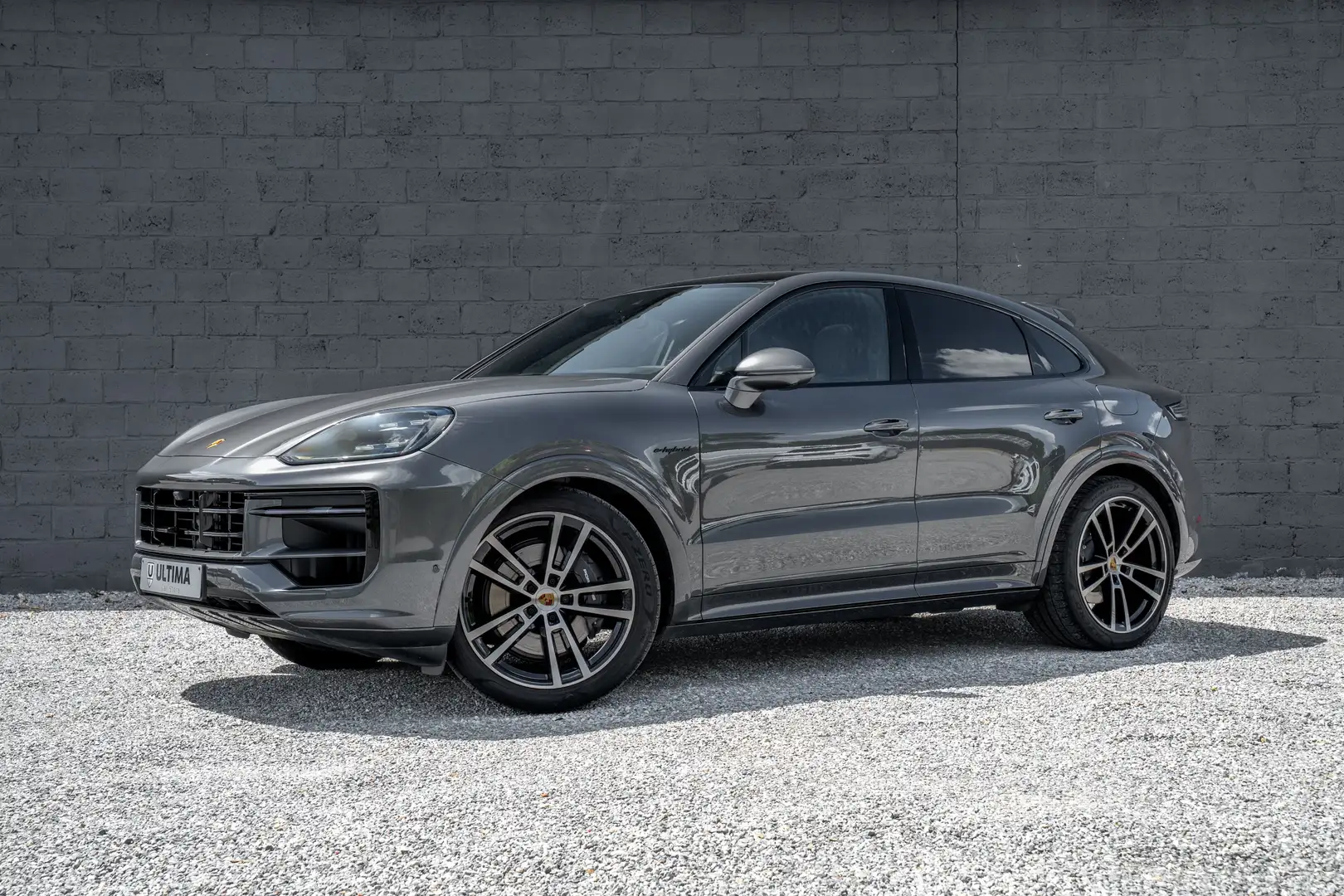 Porsche Cayenne NEW Coupé E-Hybrid SPORTDESIGN/22"/PANO Gris - 1