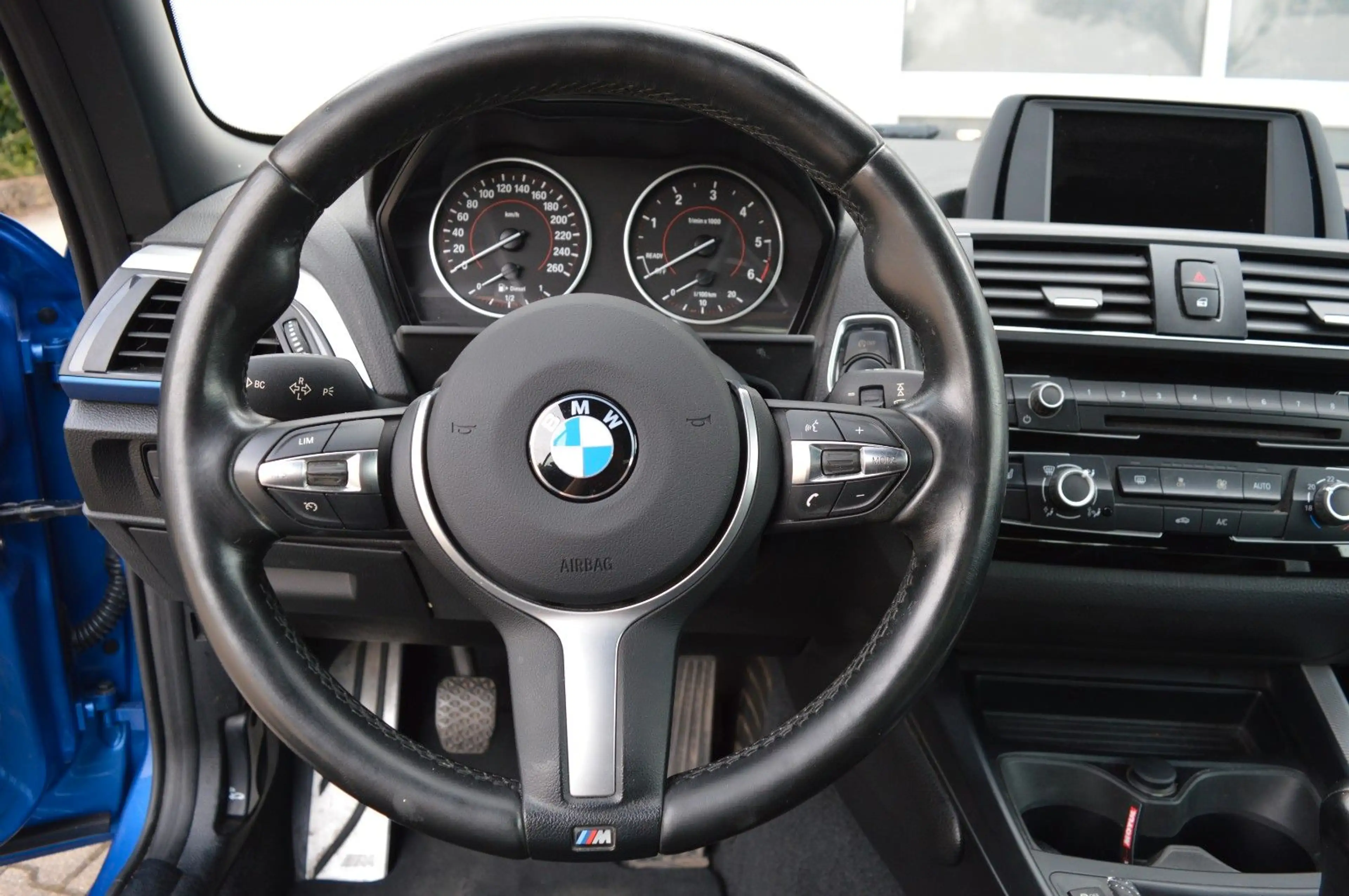 BMW 220 Baureihe 2 Cabrio 220 d — photo 13