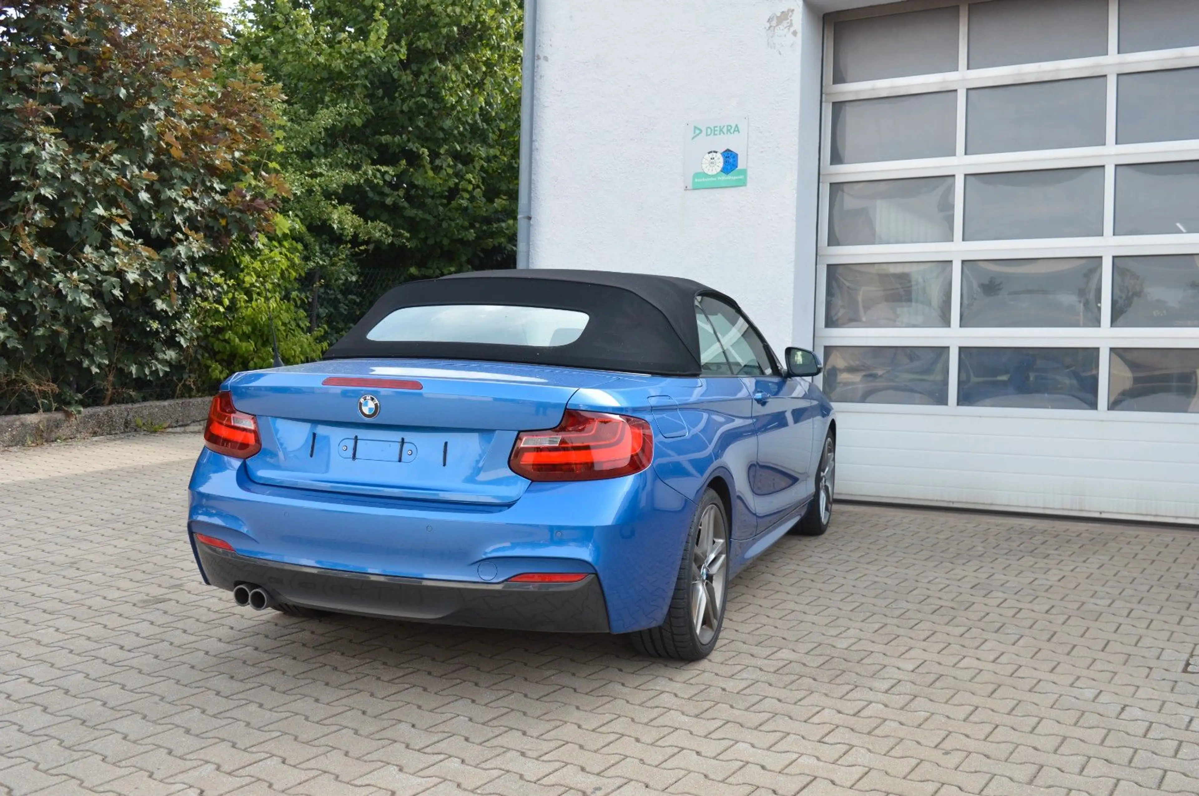 BMW 220 Baureihe 2 Cabrio 220 d — photo 6