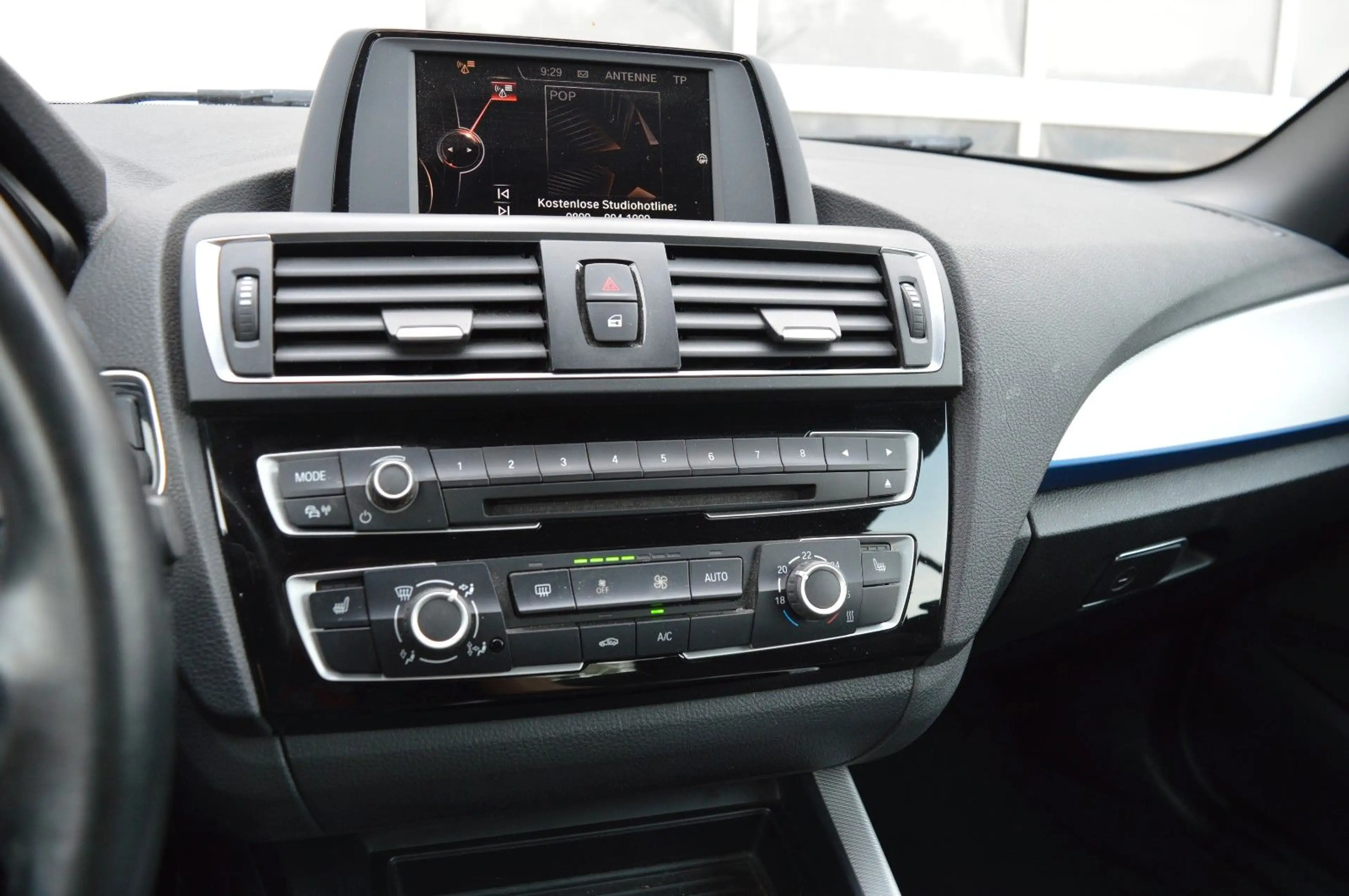 BMW 220 Baureihe 2 Cabrio 220 d — photo 14
