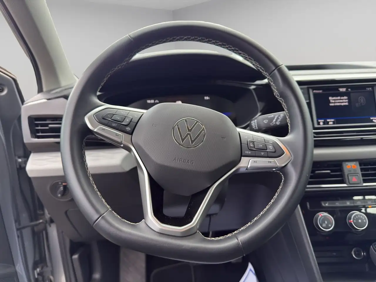 Volkswagen Taos снимка Volkswagen Taos