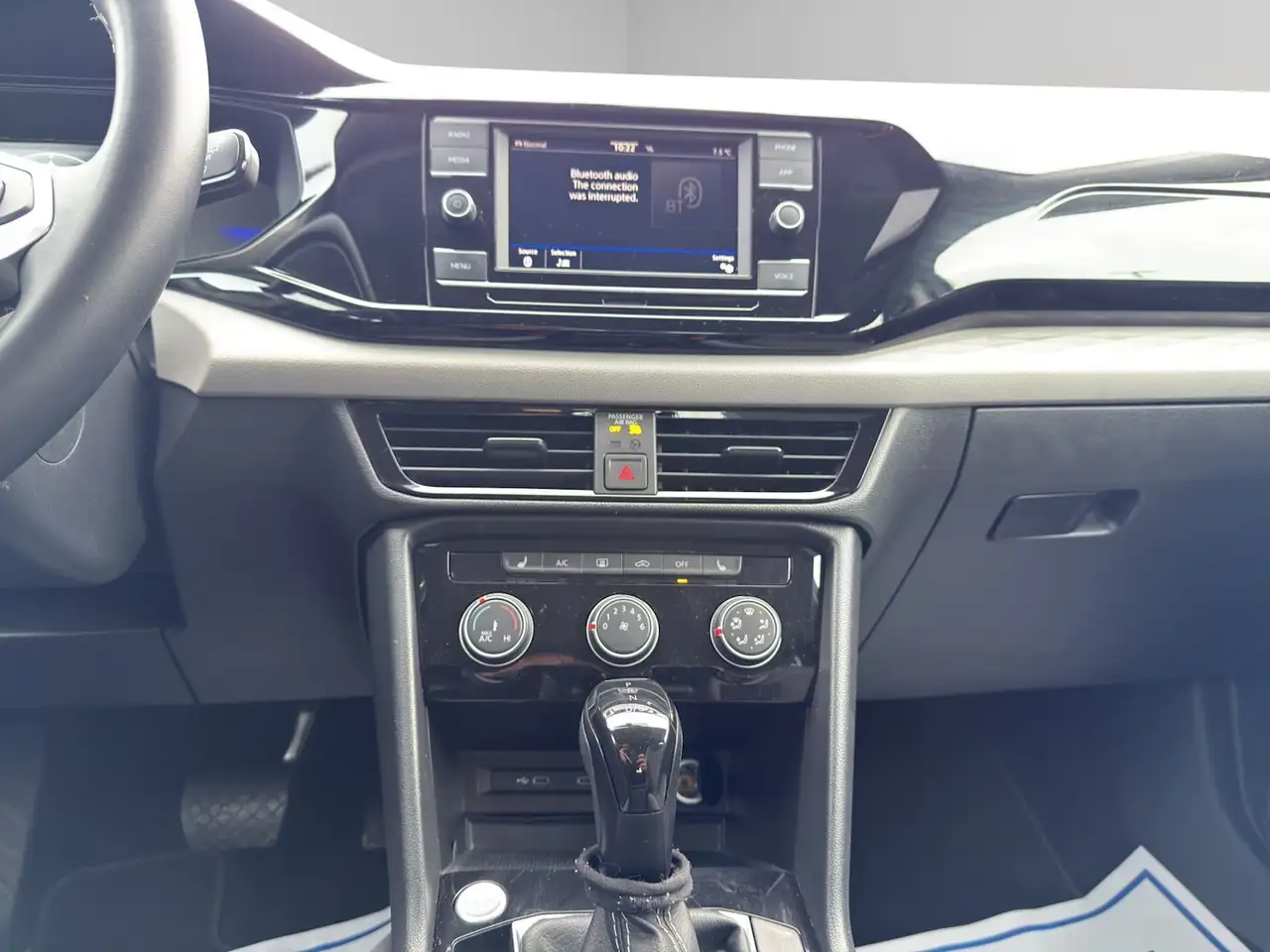 Volkswagen Taos снимка Volkswagen Taos