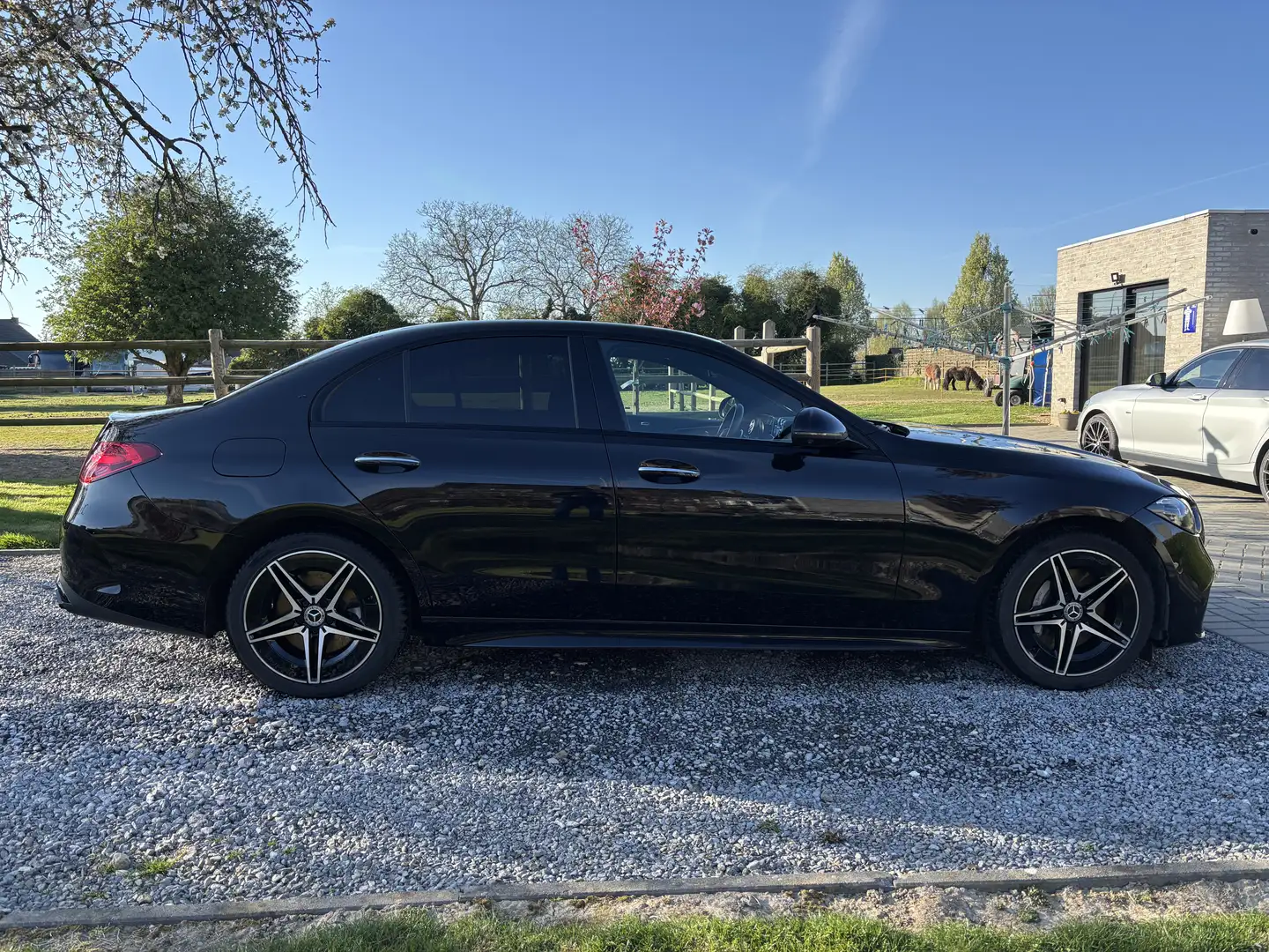 Mercedes-Benz C 300 e 9G-TRONIC AMG Line - 1