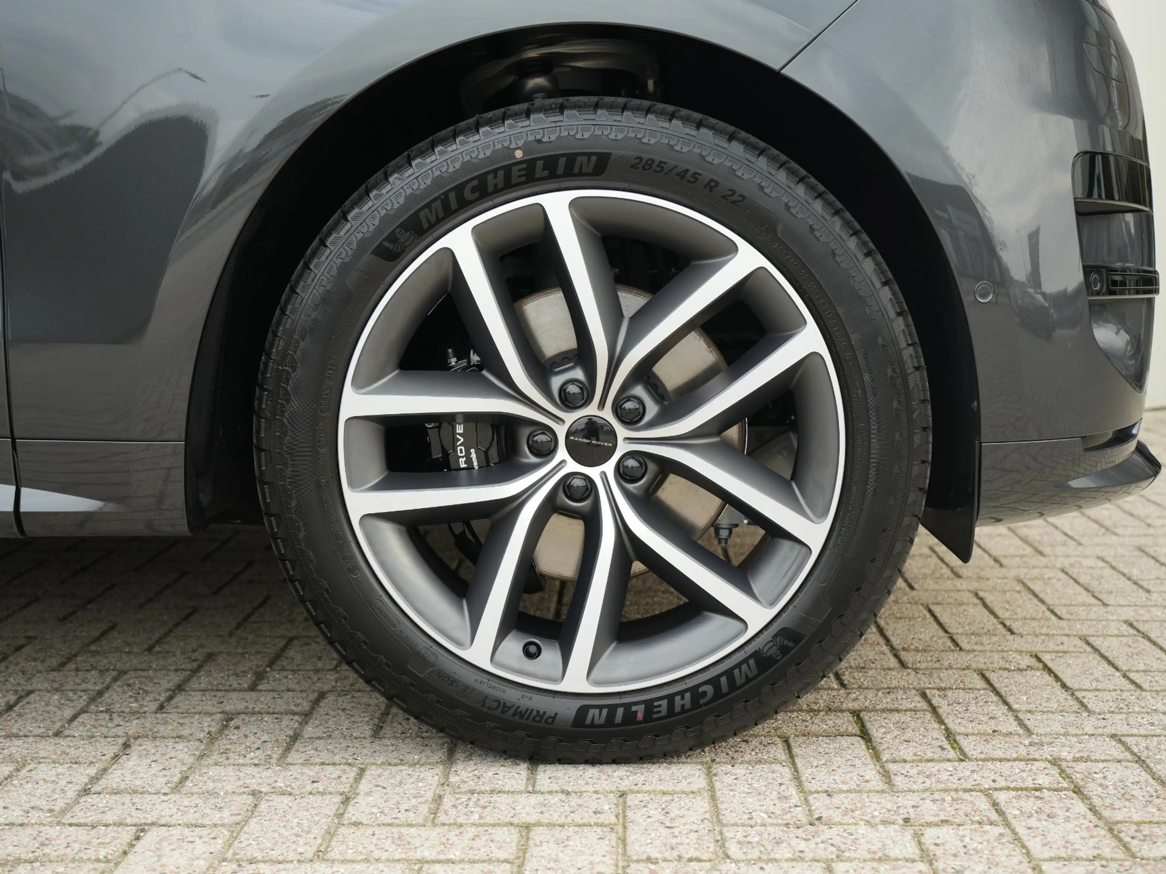 Land Rover Range Rover Sport P460e Dynamic HSE PHEV | Black Pack | Cold Climate — photo 5
