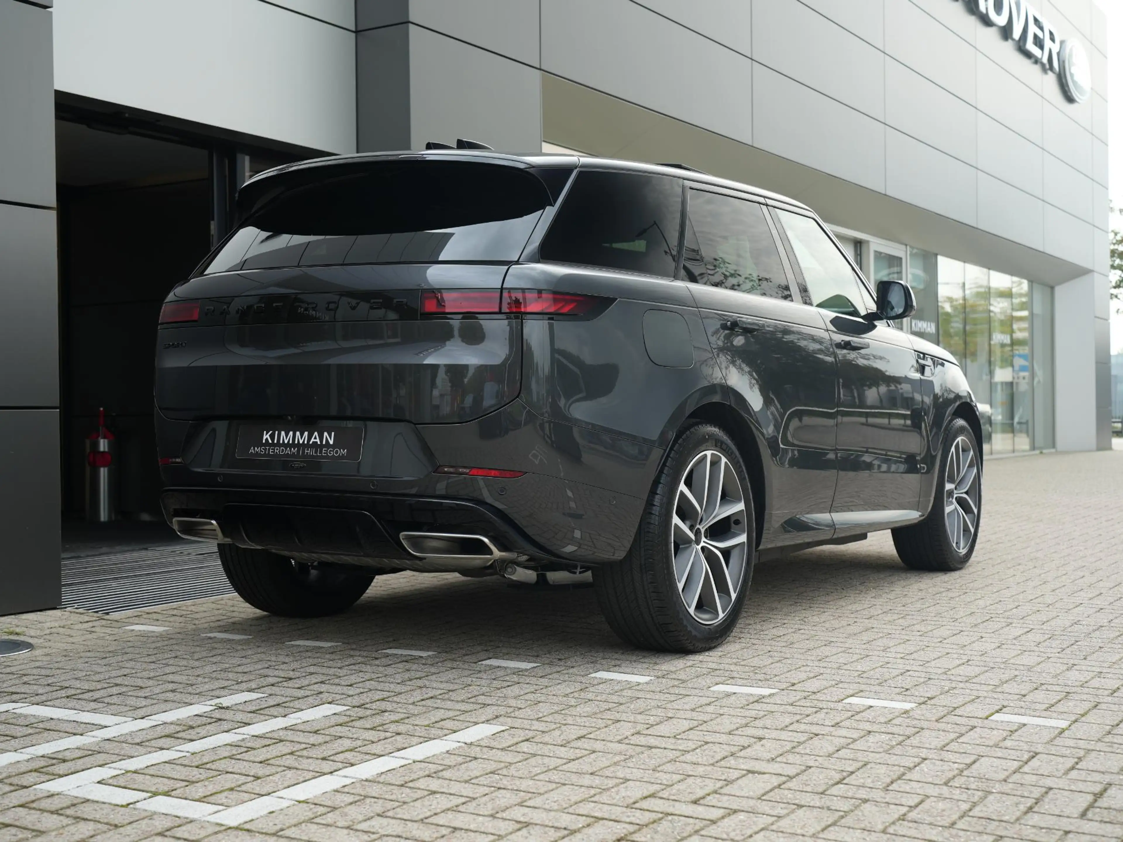 Land Rover Range Rover Sport P460e Dynamic HSE PHEV | Black Pack | Cold Climate — photo 6