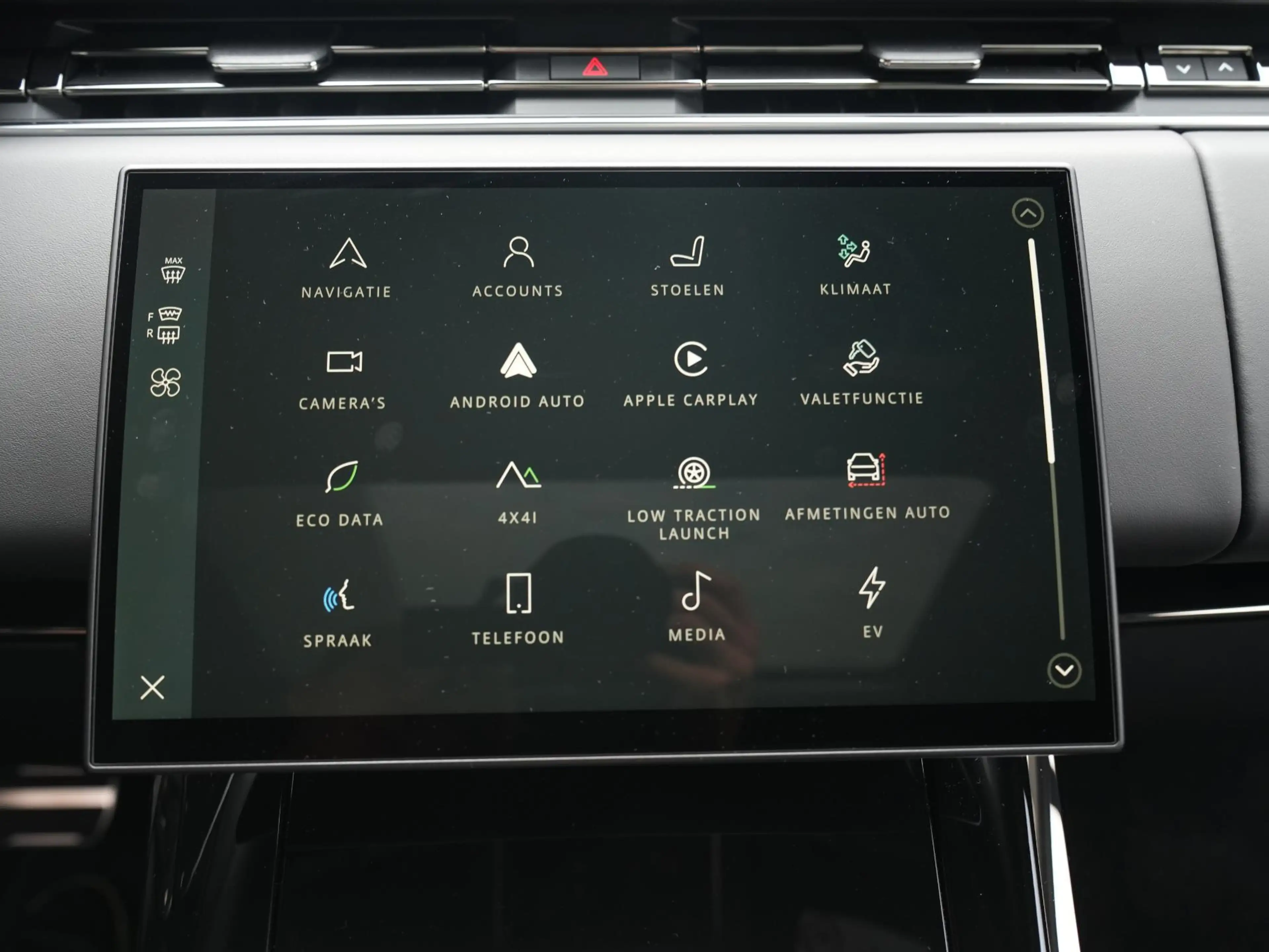 Land Rover Range Rover Sport P460e Dynamic HSE PHEV | Black Pack | Cold Climate — photo 22